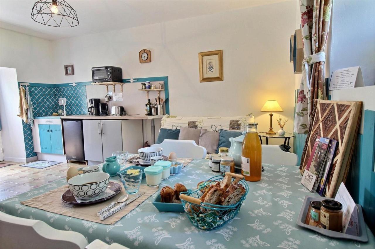 La Fontaine Airmeth Bed & Breakfast Ploerdut Bagian luar foto