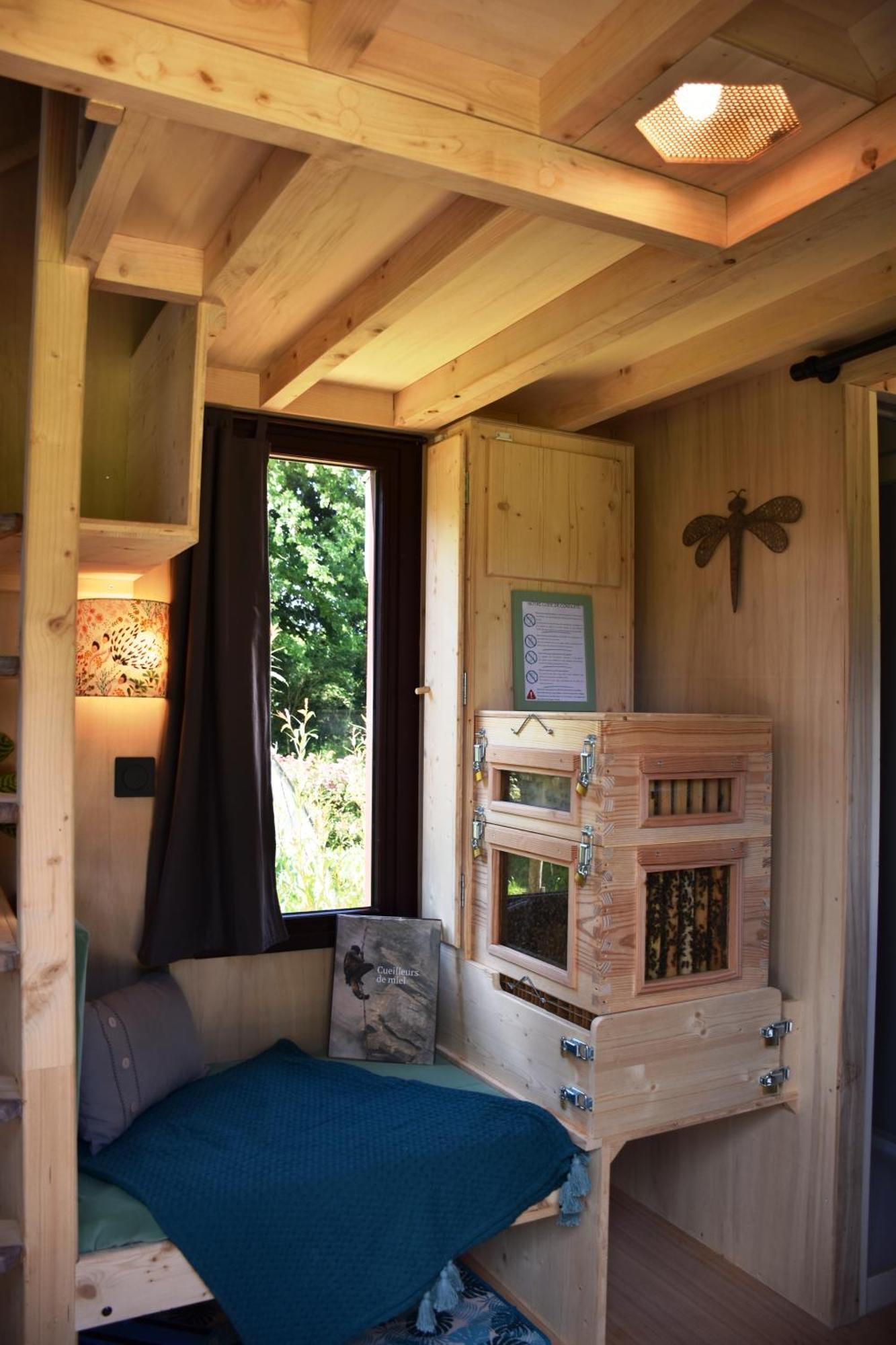 La Fontaine Airmeth Bed & Breakfast Ploerdut Bagian luar foto