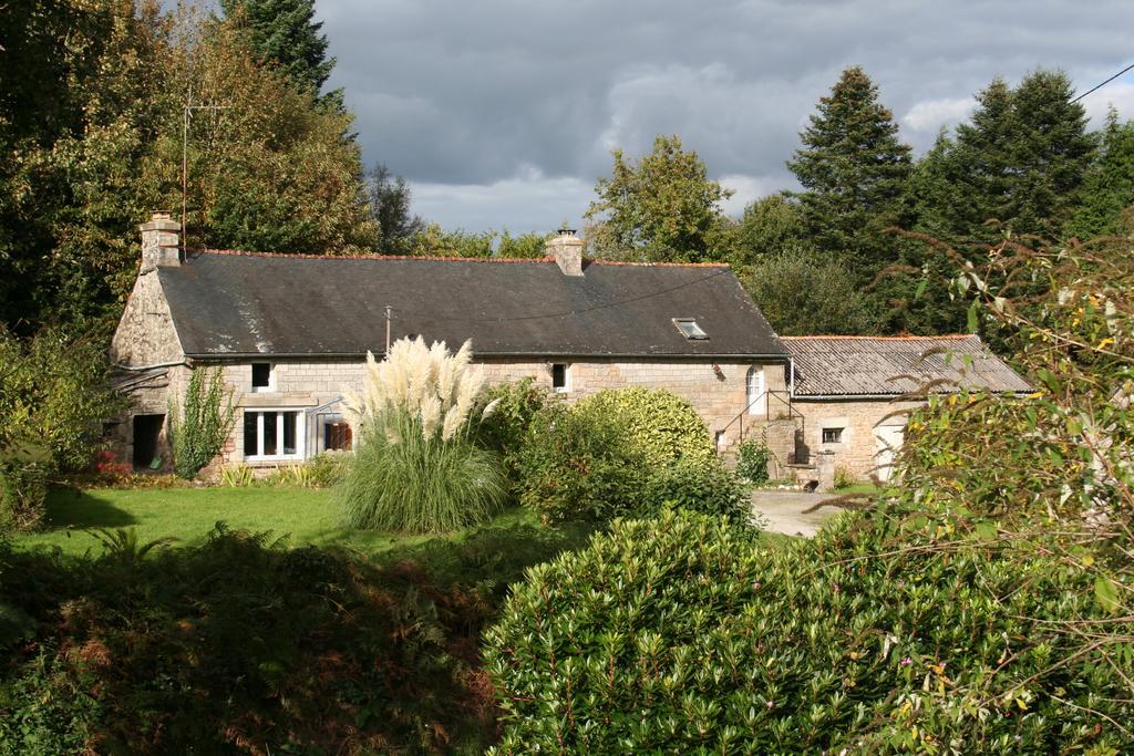 La Fontaine Airmeth Bed & Breakfast Ploerdut Bagian luar foto