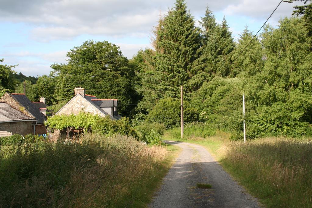 La Fontaine Airmeth Bed & Breakfast Ploerdut Bagian luar foto